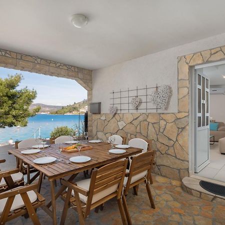 Estella Villa Apartments 로고즈니차 외부 사진