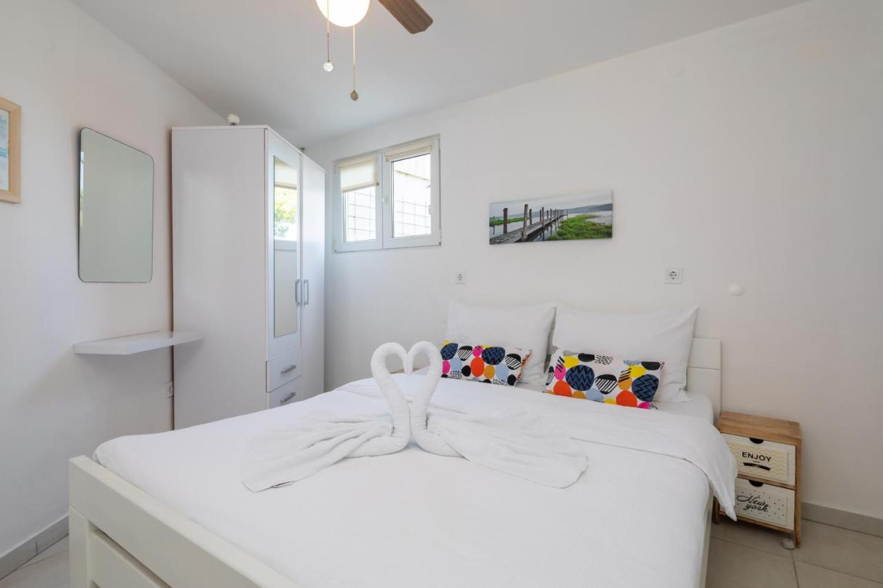 Estella Villa Apartments 로고즈니차 외부 사진