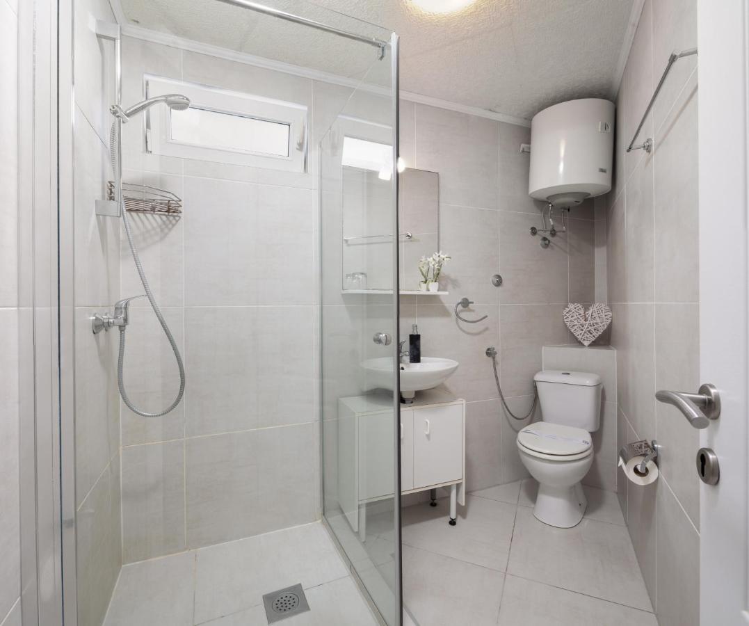 Estella Villa Apartments 로고즈니차 외부 사진