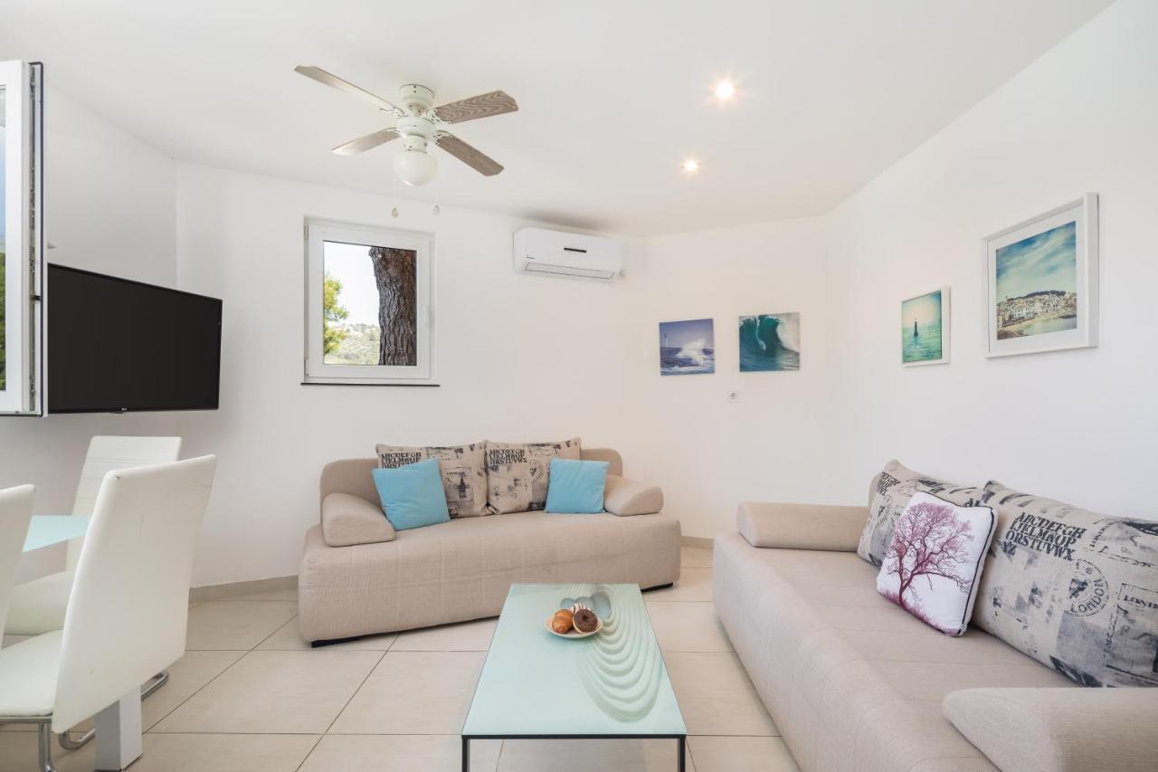 Estella Villa Apartments 로고즈니차 외부 사진