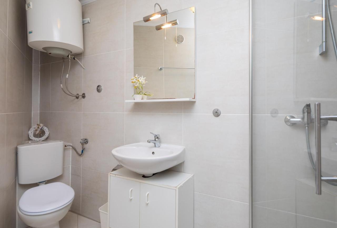 Estella Villa Apartments 로고즈니차 외부 사진